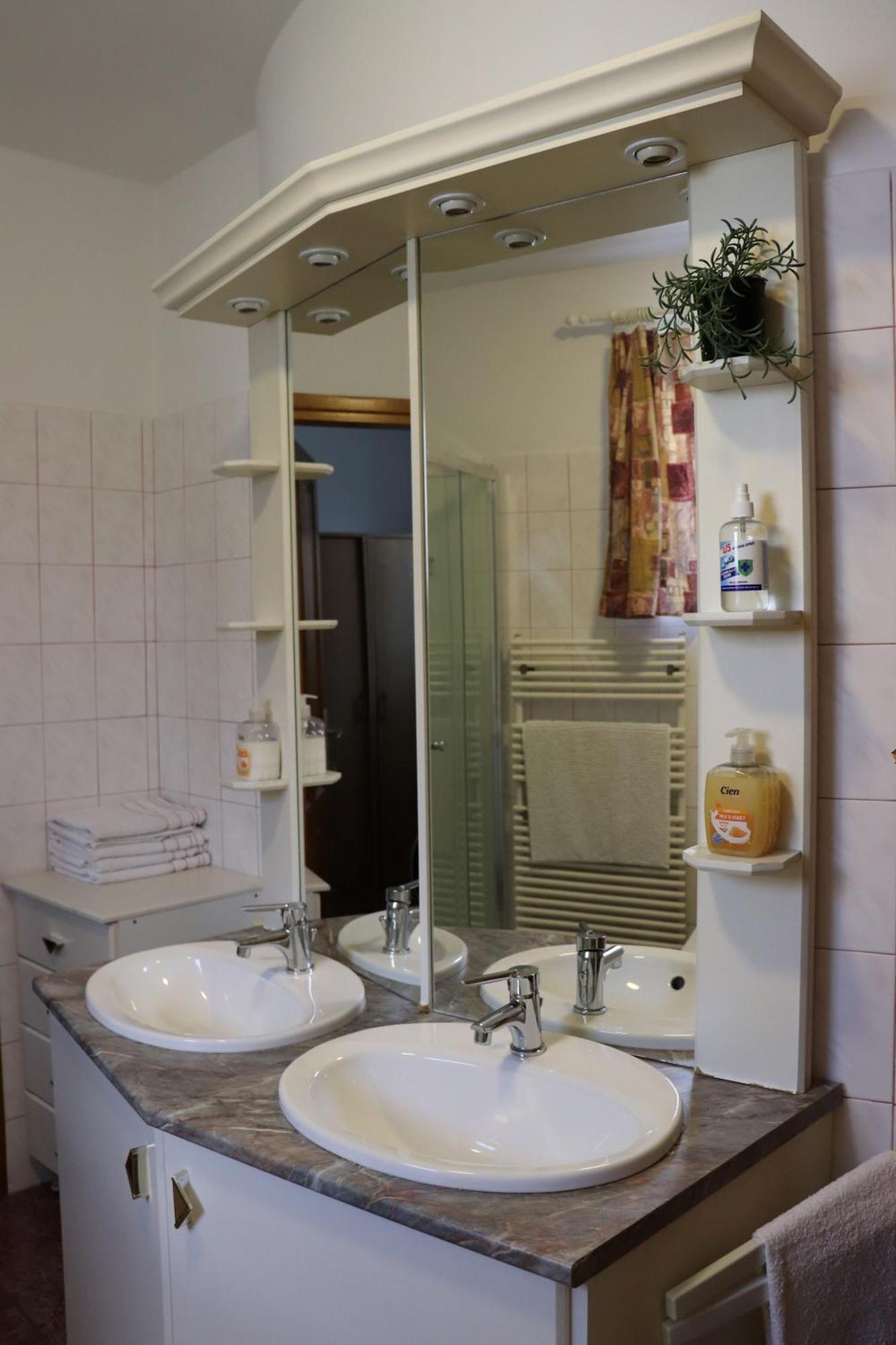 Badacsony Apartmanhaz Badacsonytomaj Εξωτερικό φωτογραφία